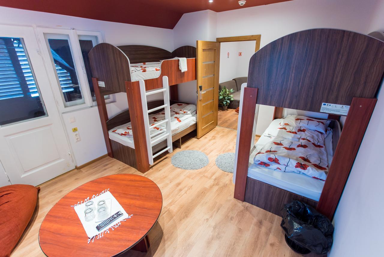 Green Hostel Sfântu-Gheorghe Dış mekan fotoğraf